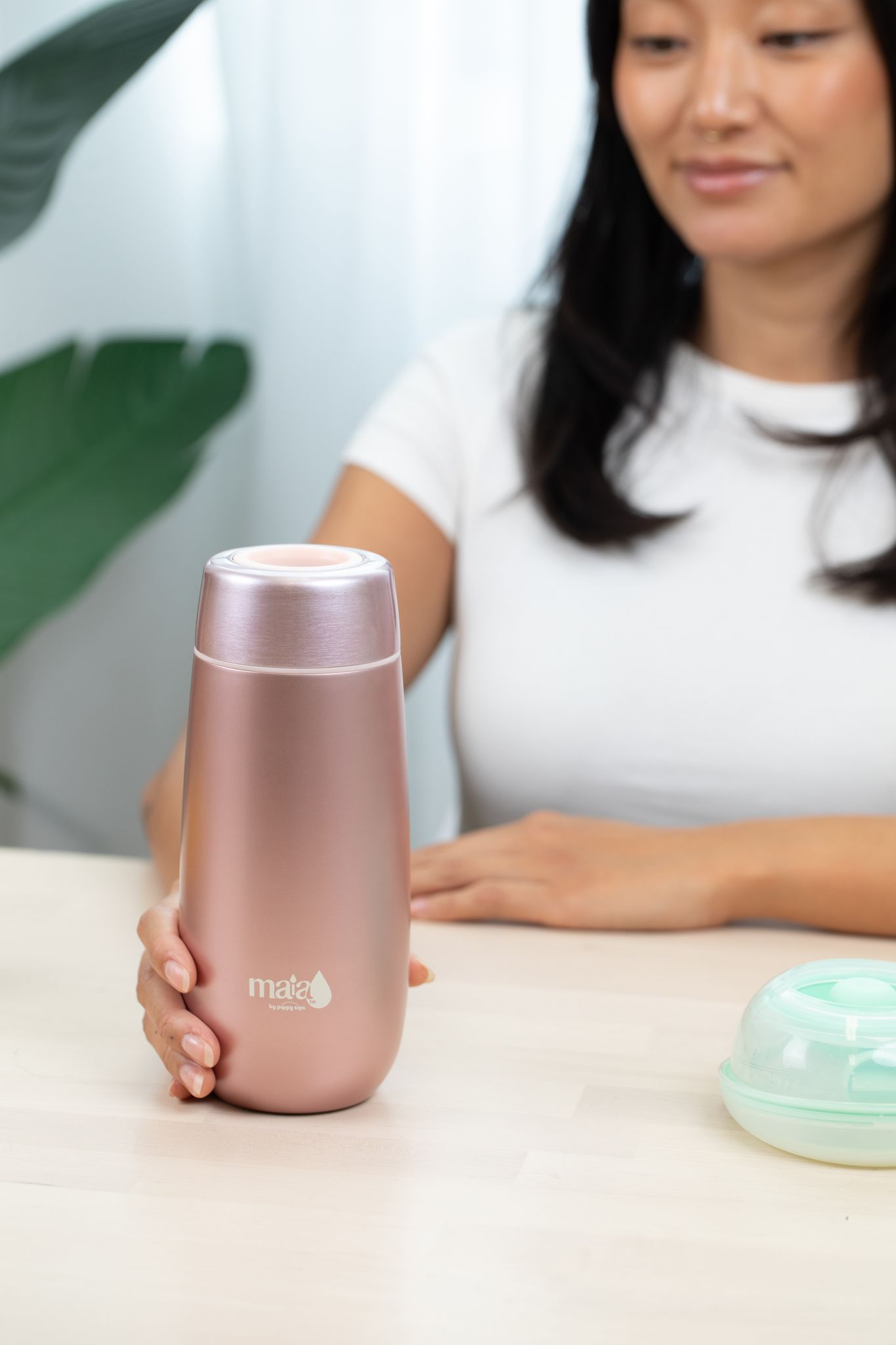 Maia: a breastmilk cooling device that allows you to cool, store and monitor your breastmilk.  
